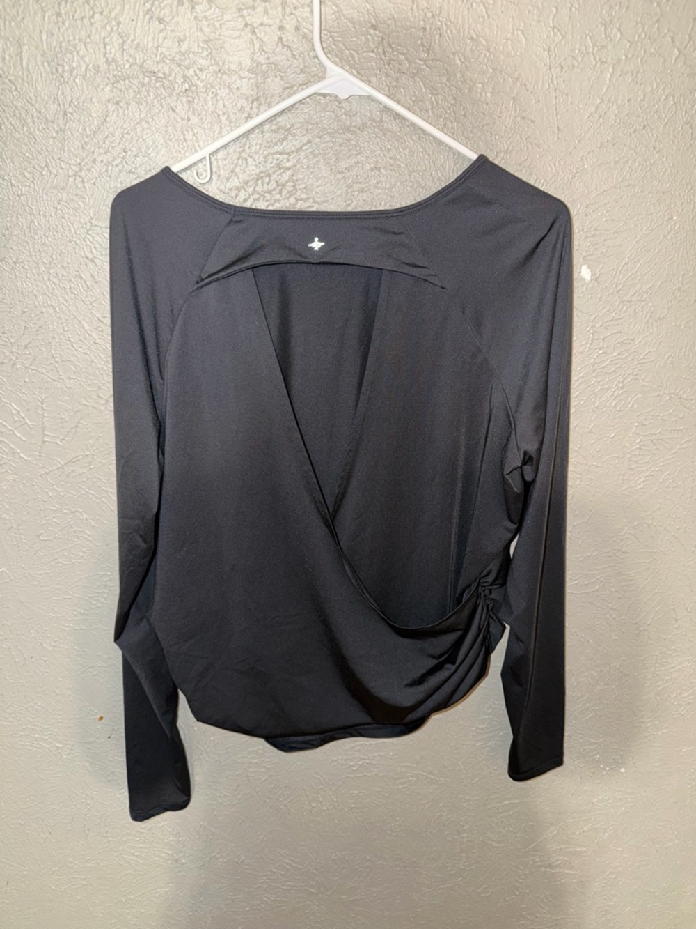 Halara Black Long-Sleeve Open-Back Slouchy Top
